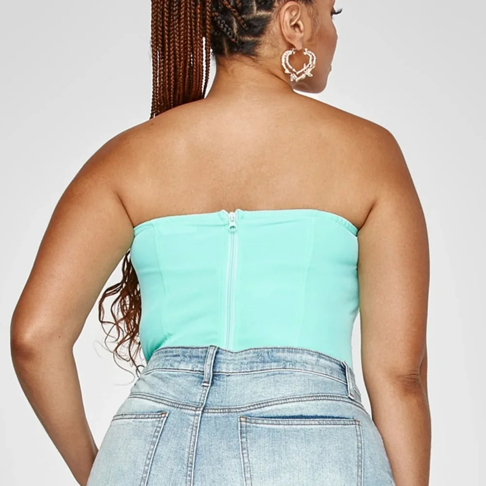 NWT 2x Fashion To Figure - Caphne Corset Style Top - Picture 2 of 4